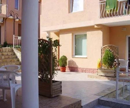 Aparthotel Aquarelle And Villas